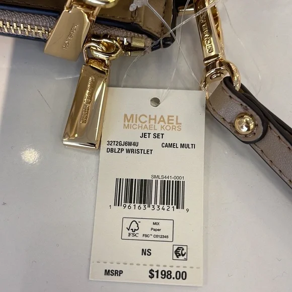 MICHAEL KORS LARGE DOUBLE ZIP WRISTLET WALLET PHONE CASE CLUTCH 
Camel Multi - Picture 14 of 16